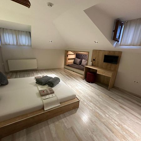 ホテル Social House Mil イスタンブール エクステリア 写真