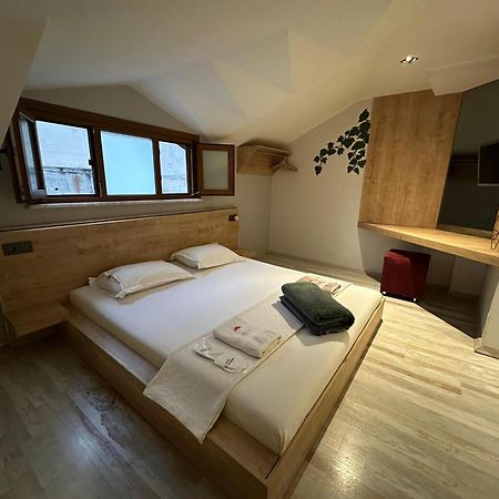 ホテル Social House Mil イスタンブール エクステリア 写真